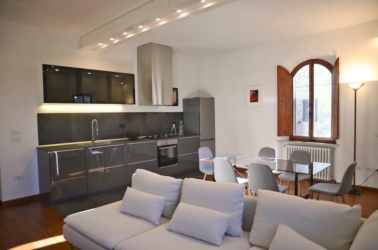 S.M. Vicolo Dell'Oro Apartment Сан Джиминяно Екстериор снимка